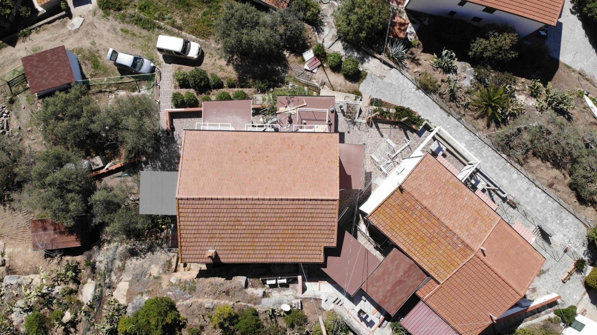 Appartamenti Cavoli - Vista Mare Con Terrazze, Clima E Posti Auto Spiaggia di Cavoli Экстерьер фото